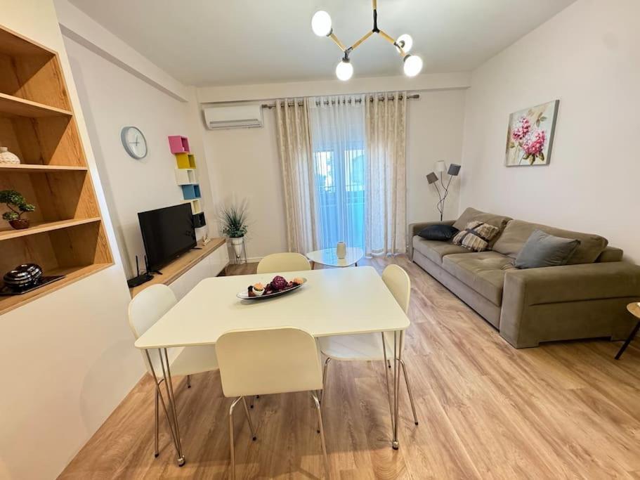 Yellow Apartment Durres Luaran gambar