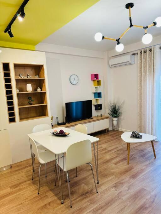 Yellow Apartment Durres Luaran gambar