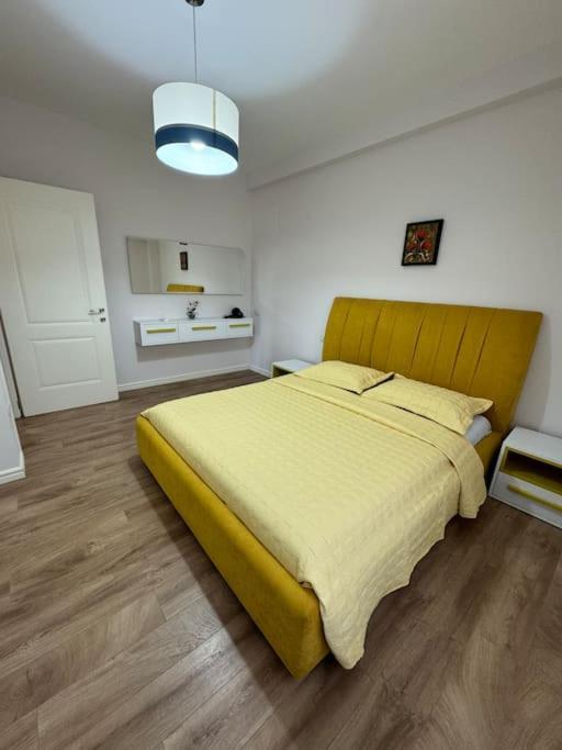 Yellow Apartment Durres Luaran gambar